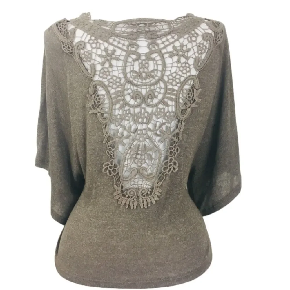Love By Design Lace Back Detailed Top Women’s size Medium Boho Peasant - Picture 2 of 6